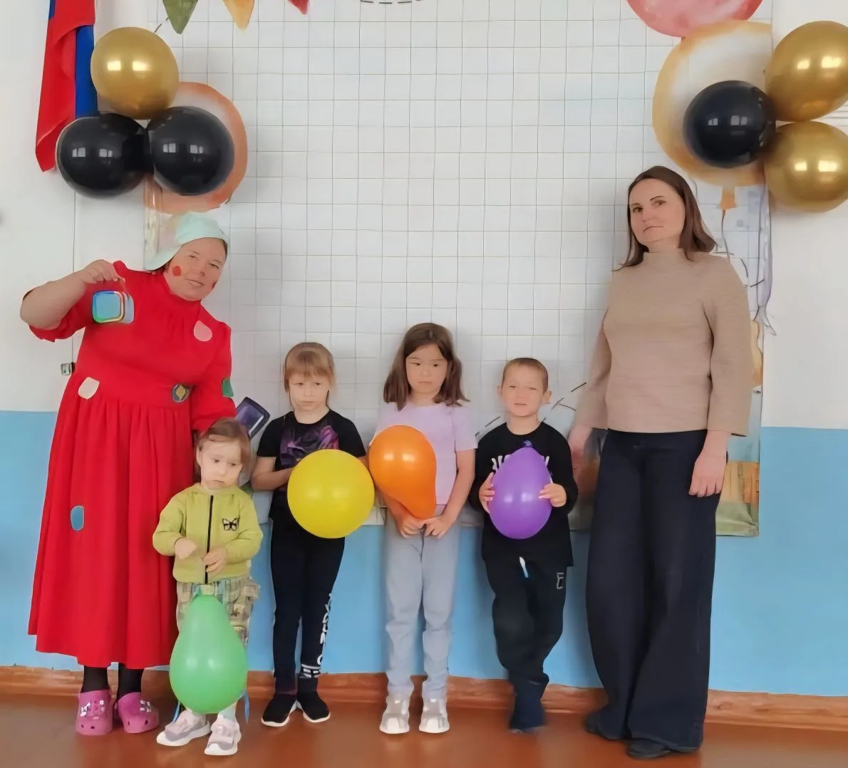 А к нашим ребятам на праздник 1 июня забежала клоунесса Веселинка 🤡
Дети с удовольствием отгадывали