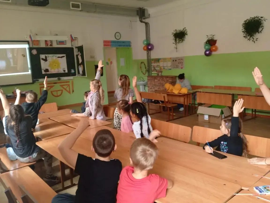 ✨Ко дню родного языка и Пушкинскому дню в лагере дневного пребывания прошла викторина по русскому яз