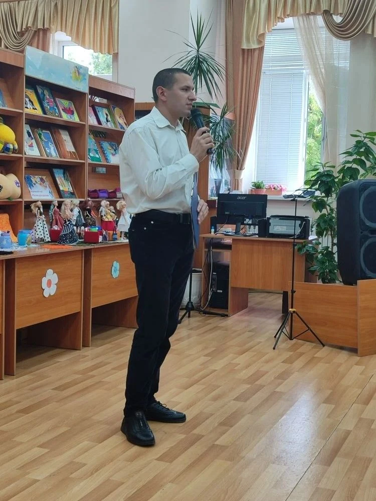 В Международный день защиты детей в МБУК "ЦБС г. Мичуринска" состоялась концертная программа "Вот он