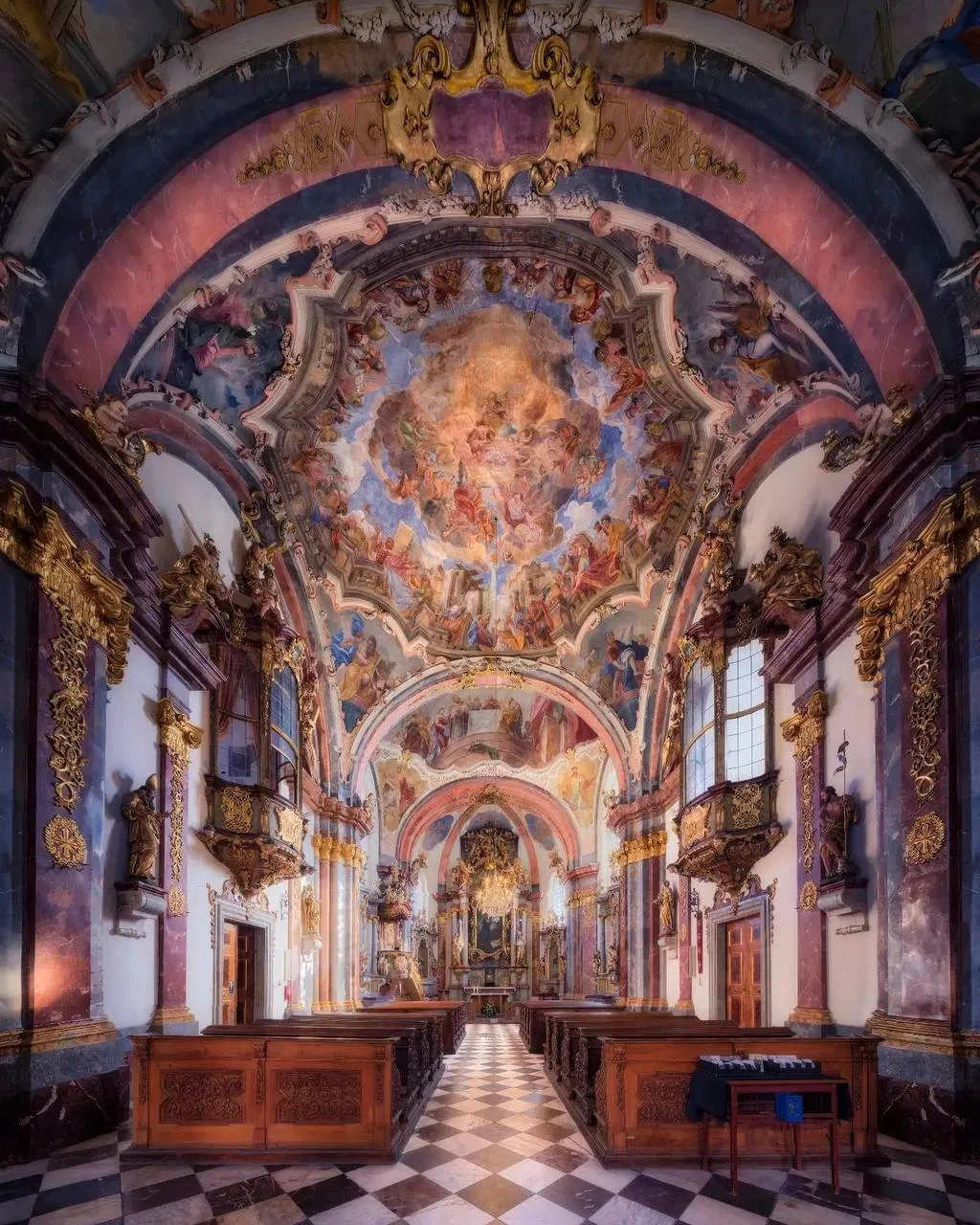 Пражская Лорета (Pražská Loreta) - комплекс исторических построек в Праге на восточной стороне Лорет