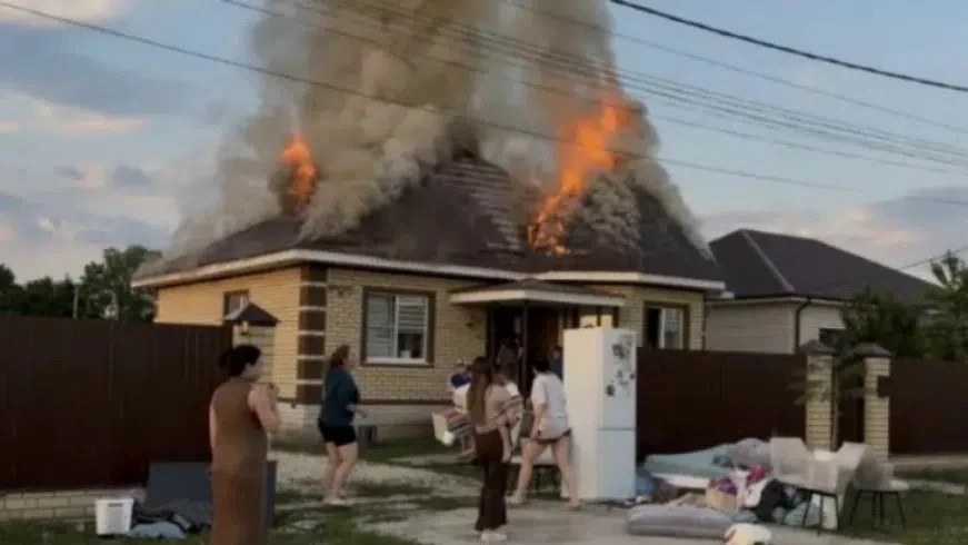 ⚡ В Добром беспилотник попал в дом участника СВО: семье собирают помощь

Накануне в селе Доброе обло