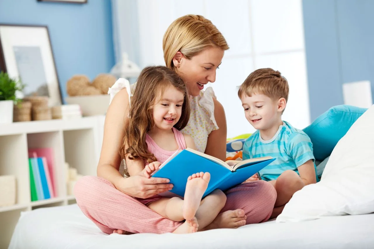 🦉ЧИТАЕМ С ДЕТЬМИ ДОМА 👪📖

☝🏻Одно из самых приятных воспоминаний детства – когда вместе с тобой ч