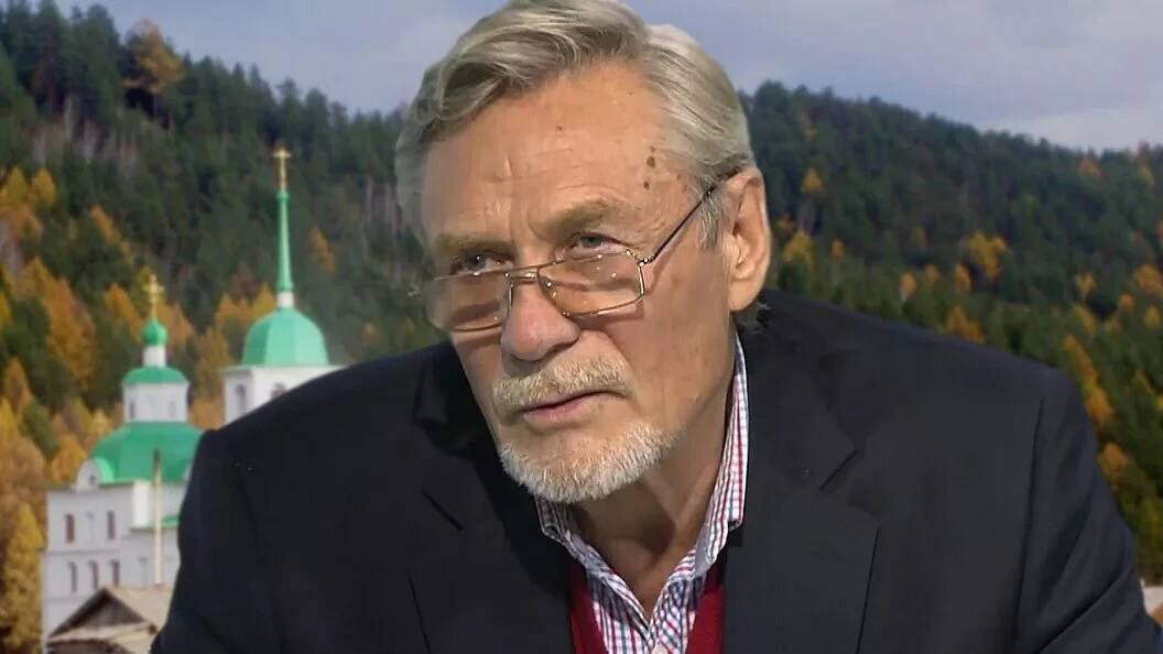 Как русский актёр Александр Михайлов иеговистов проучил.

Да, сегодня многие захватчики не носят вое