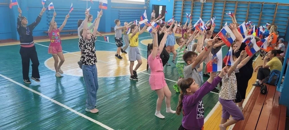 АНОНС

🌞👫 "Радужное лето" набирает обороты! 

С сегодняшнего дня начались репетиции к подготовке ф