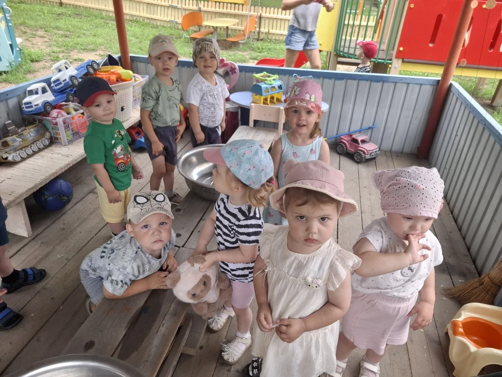Развлечение в группе " Гномики" " Водичка, водичка".(фотокадры).
#летоводичкаводичка
#МДОБУдетскийса