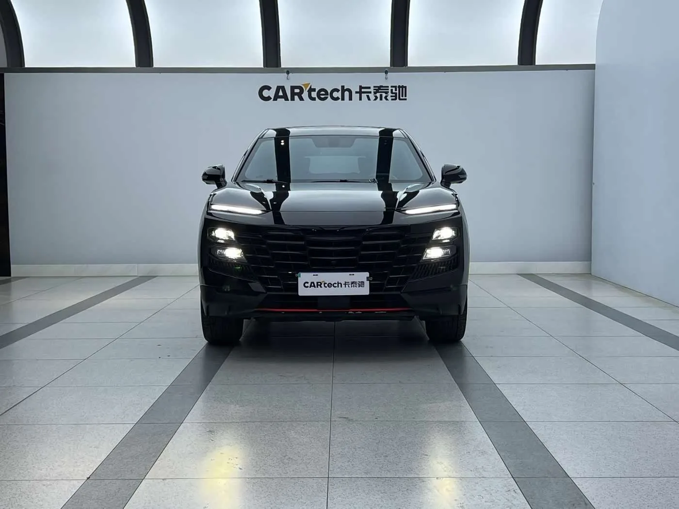 Jietu Dasheng 2023 1.5T DCT   Deluxe Edition


Производитель: 
Chery Motors. 
Год выпуска: 2023.11.
