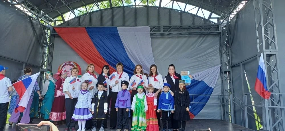 В Парке культуры и отдыха г. Сковородино состоялся XXIX Окружной фестиваль народного творчества "Зве
