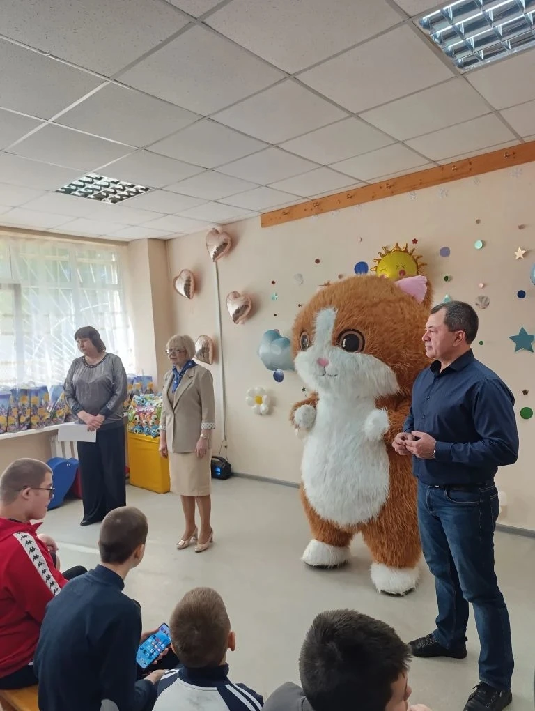 Праздник детства, добра и улыбок

В отделении социальной реабилитации детей-инвалидов Государственно