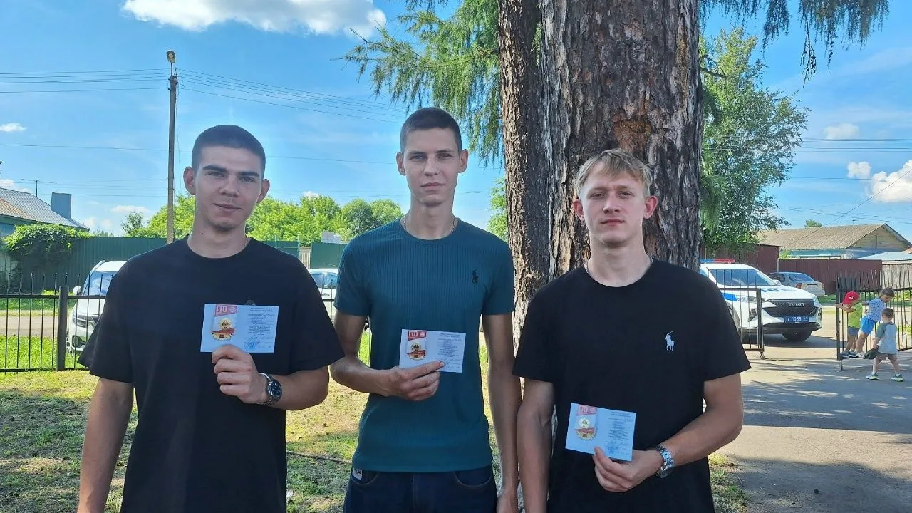 Второкурсники Петровского аграрно-технологического техникума получили золотые значки комплекса «ГТО»