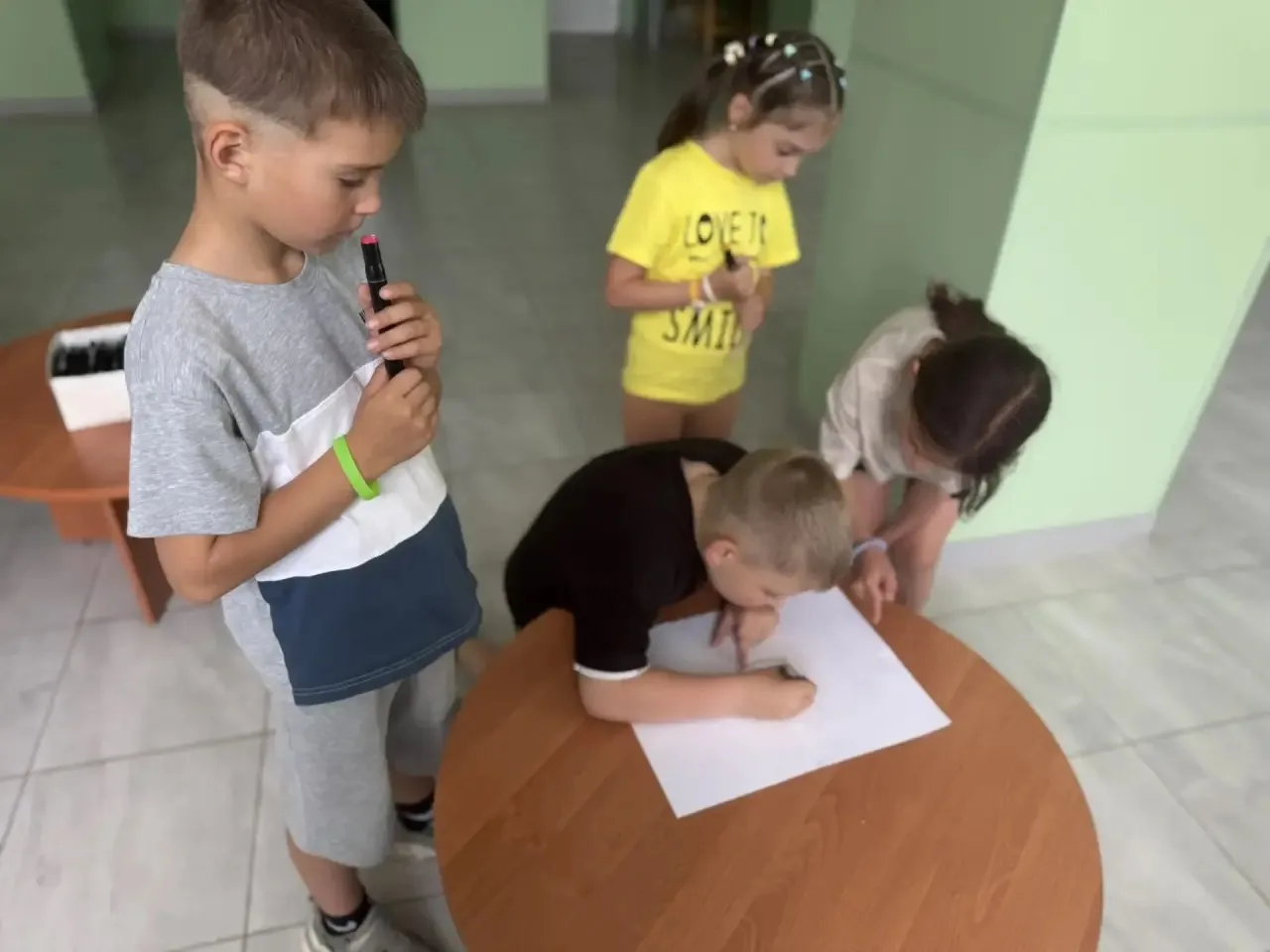 😊 В летнем пришкольном лагере «Радуга» ГБОУ «Новоамвросиевская школа Амвросиевского м.о.» прошёл на