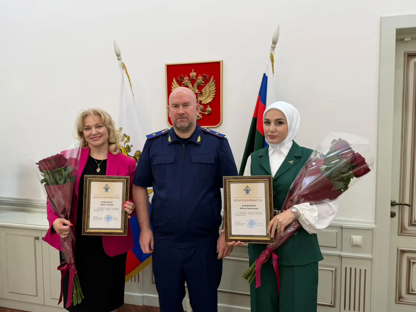 🇷🇺Руководитель Следственного комитета РФ по Республике Дагестан Алексей Владимирович Супрун вручил