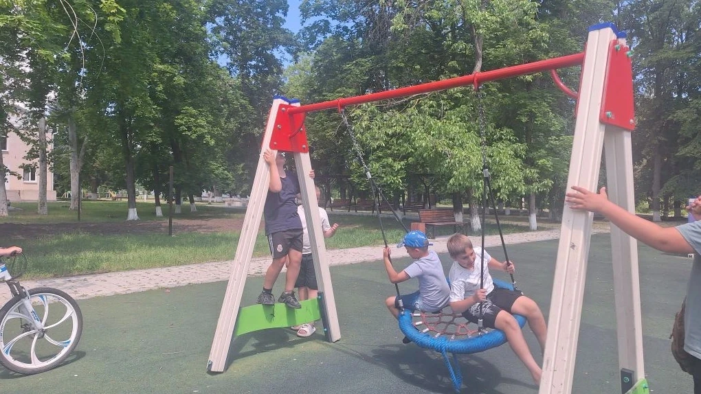 🌸 Прошел ещё один замечательный день в школьном лагере нашей любимой школы.
Как обычно утро началос