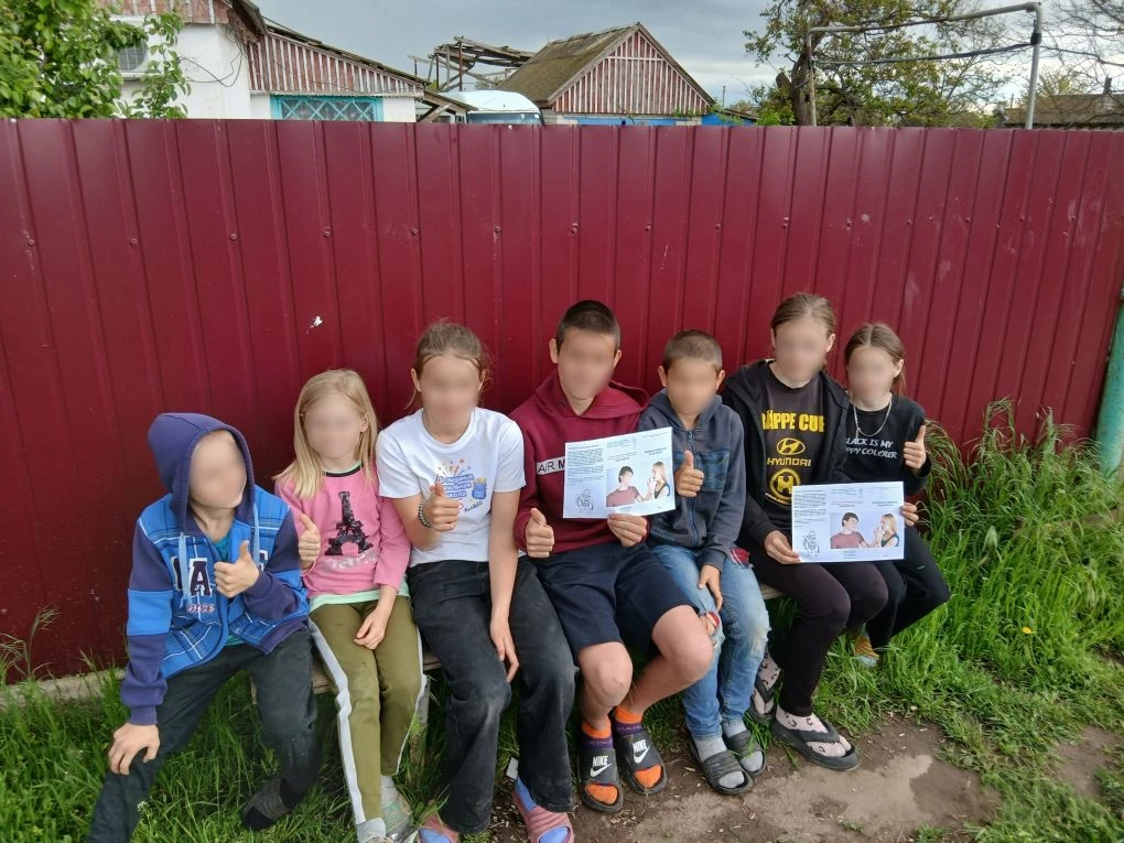 С родителями и несовершеннолетними детьми была проведена профилактическая беседа на тему «О вреде уп