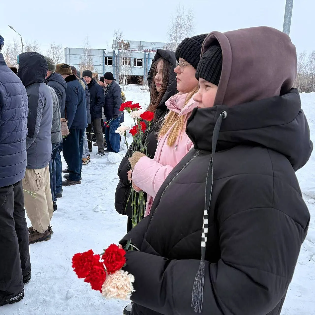 📌Память сильнее времени! 🕊️ 
 Первичное отделение нашей гимназии приняло участие в окружном митинг