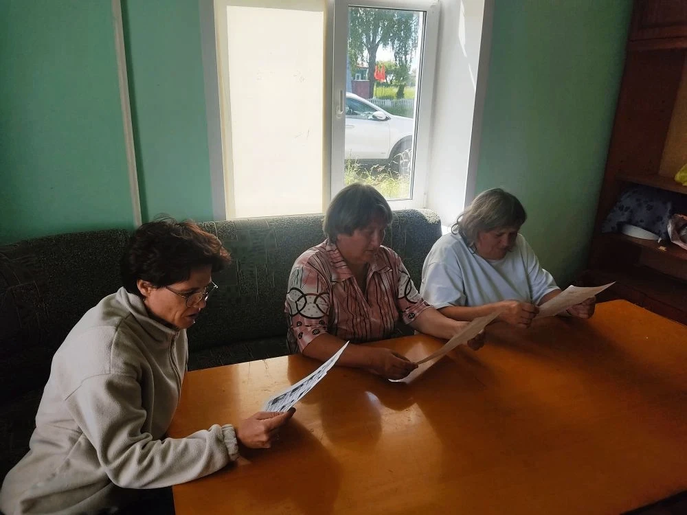 Социальные работники провели инструктаж о действиях при атаке БПЛА.
В комплексном центре социального