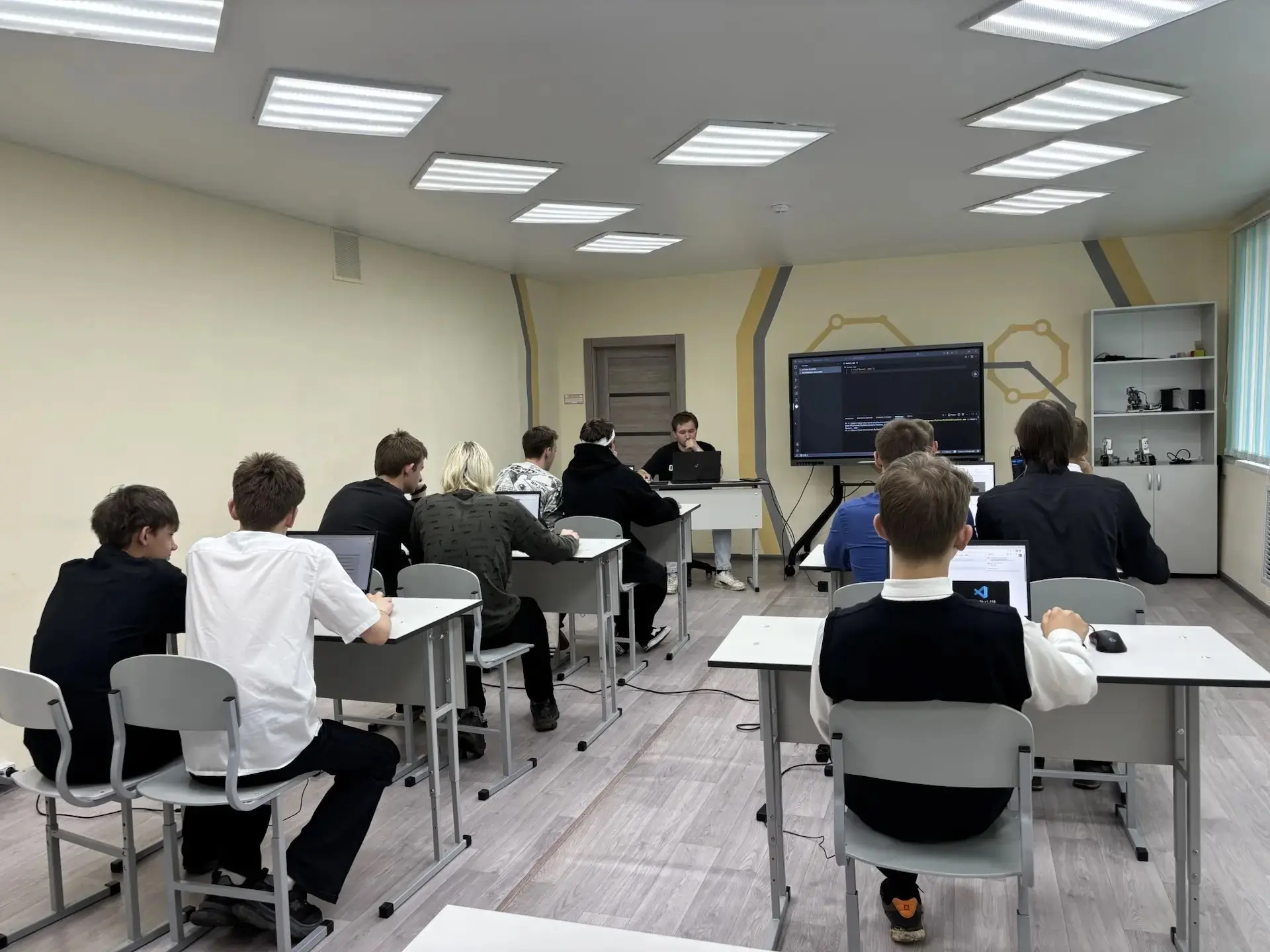 В минувший четверг в Доме детского творчества прошла встреча рабочей группы учеников МБОУ Усть-Яруль