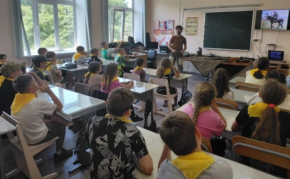 Каникулы продолжаются!  Центр творческого развития и гуманитарного образования организовал и провёл 