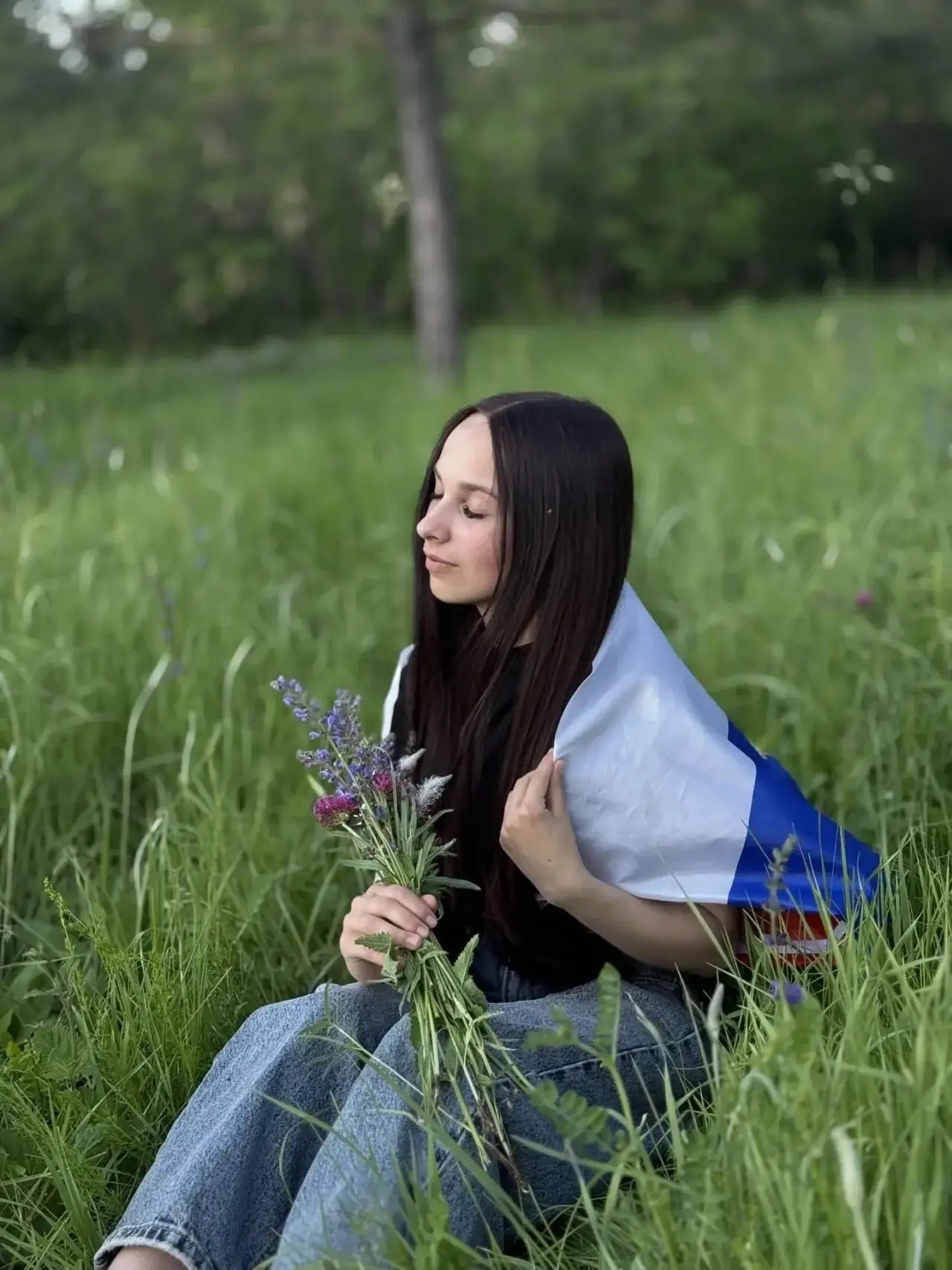 Флешмоб в честь Дня России: «Моя опора — родные места»

Активистка Движения Первых нашей школы Дуван