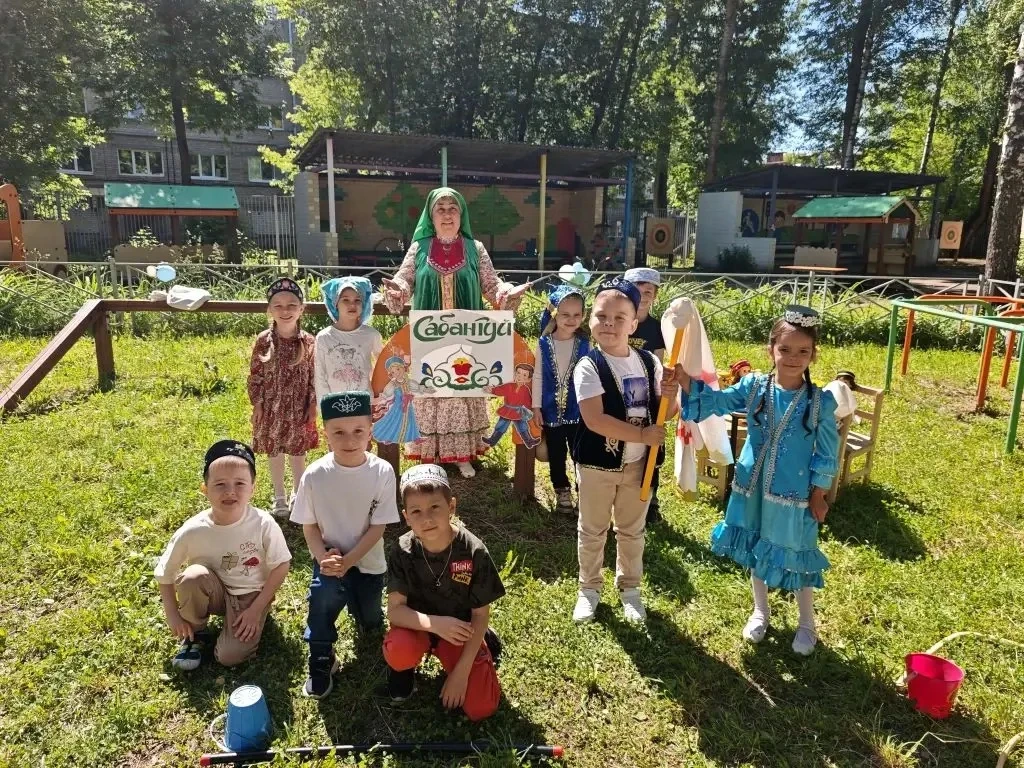 Дети в детском саду «Теремок» не скучают 😃 

Сегодня у нас «Сабантуй 2026» ❤️

Веселые старты, наро
