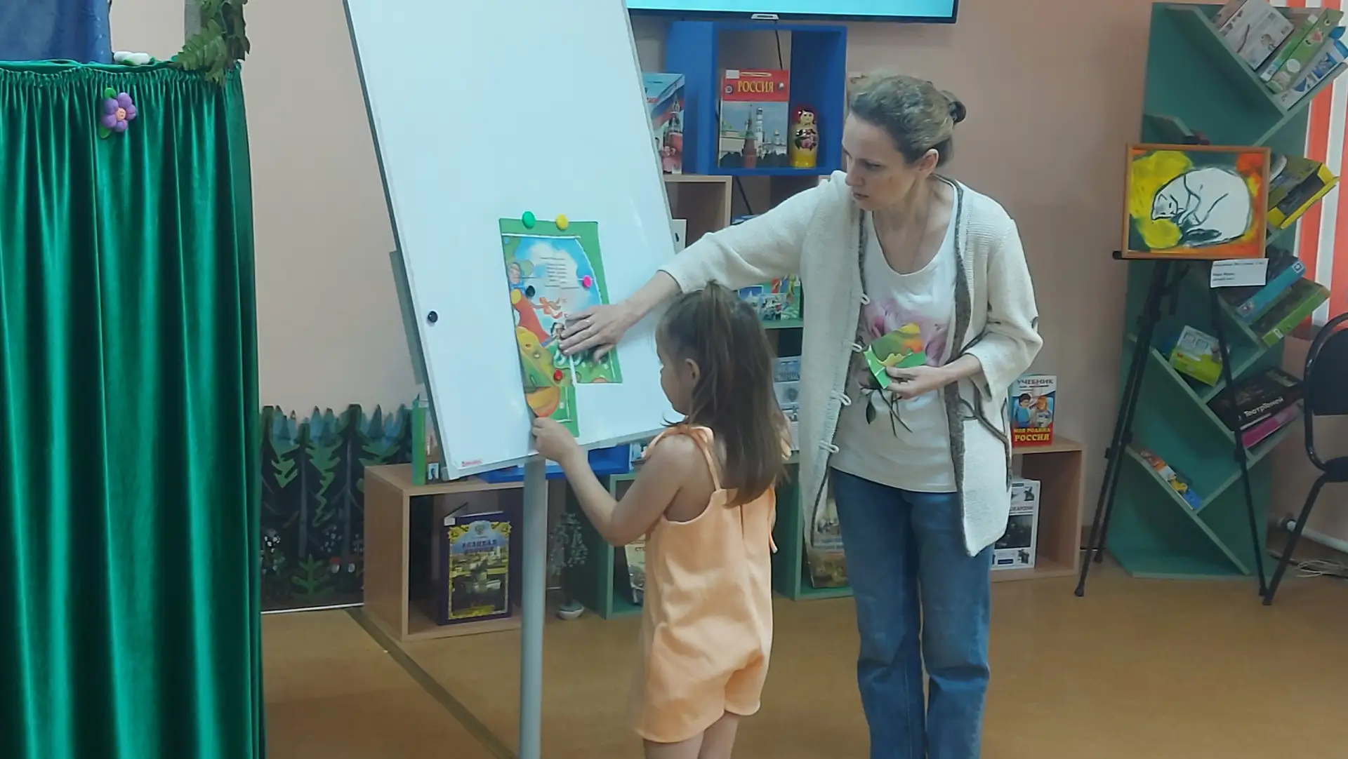 7 июня — Международный день сказок в «Золотом ключике»! 📚✨

Через сказку дети делают свои первые и 
