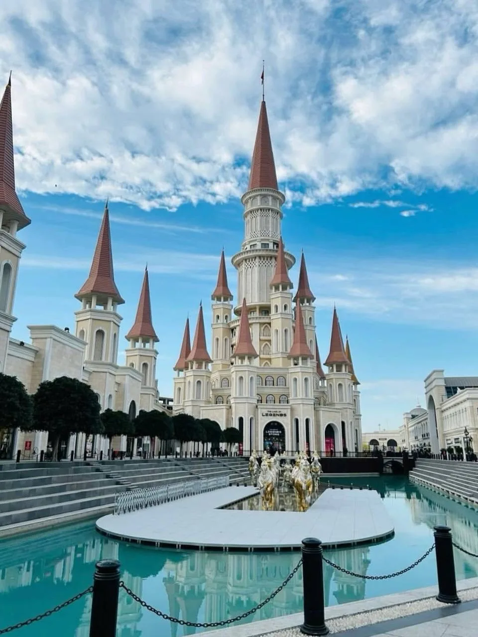 ✨ НОВЫЙ ОТЕЛЬ 2025 ГОДА В АНТАЛИИ ✨

🏨 Ducale Lara 5*
Стильный современный отель с семейной концепц
