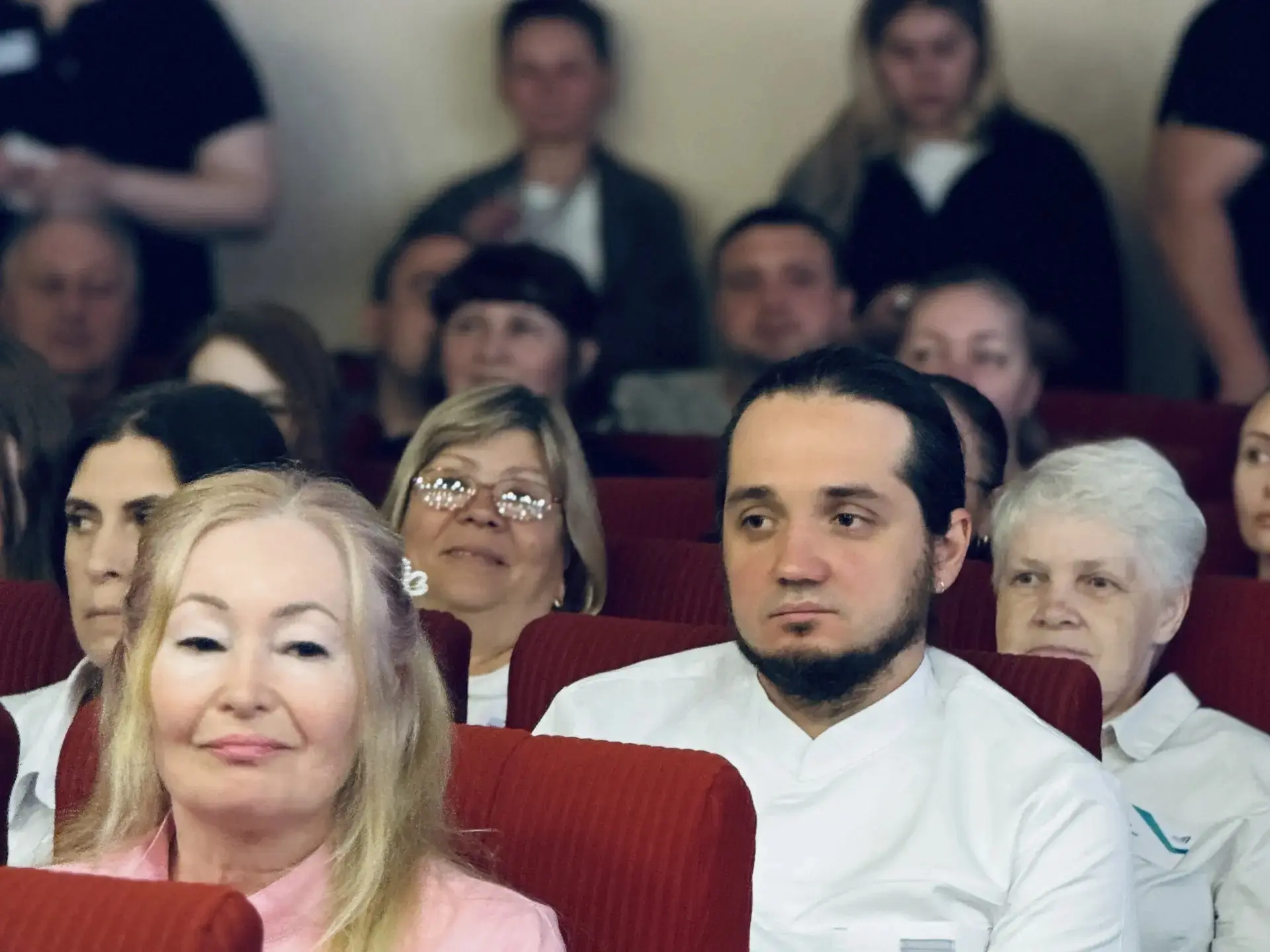 В Красноярской межрайонной клинической больнице № 4 прошла праздничная планёрка в честь Дня медицинс