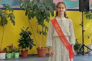 Незрячая выпускница из Петербурга сдала ЕГЭ на 200 баллов

19-летняя Даша Василенко из школы имени Г