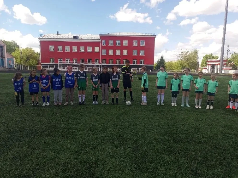 ⚽ «Кожаный мяч» в Черемхово

31 мая на полях города Черемхово кипели нешуточные футбольные страсти —