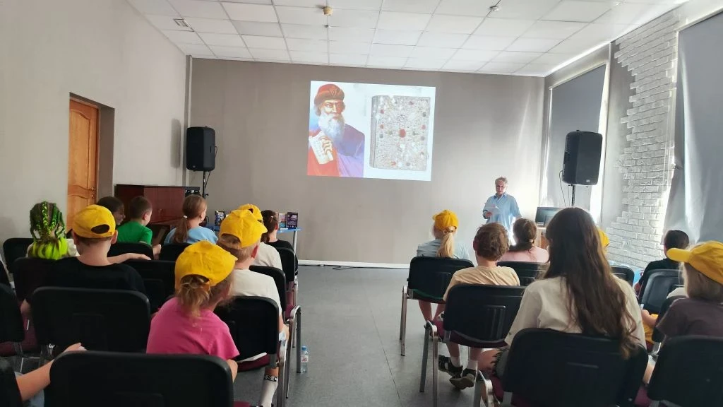 В рамках акции «Моё Библиолето» состоялось познавательное мероприятие «Один день из жизни библиотека