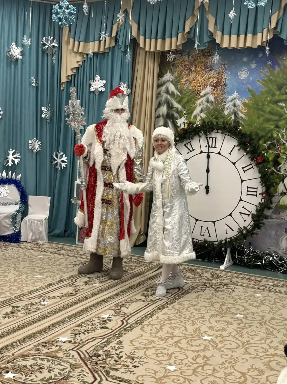 Праздничный марафон в нашем саду завершился блестящим выступлением средней группы «Радуга»! Всё было