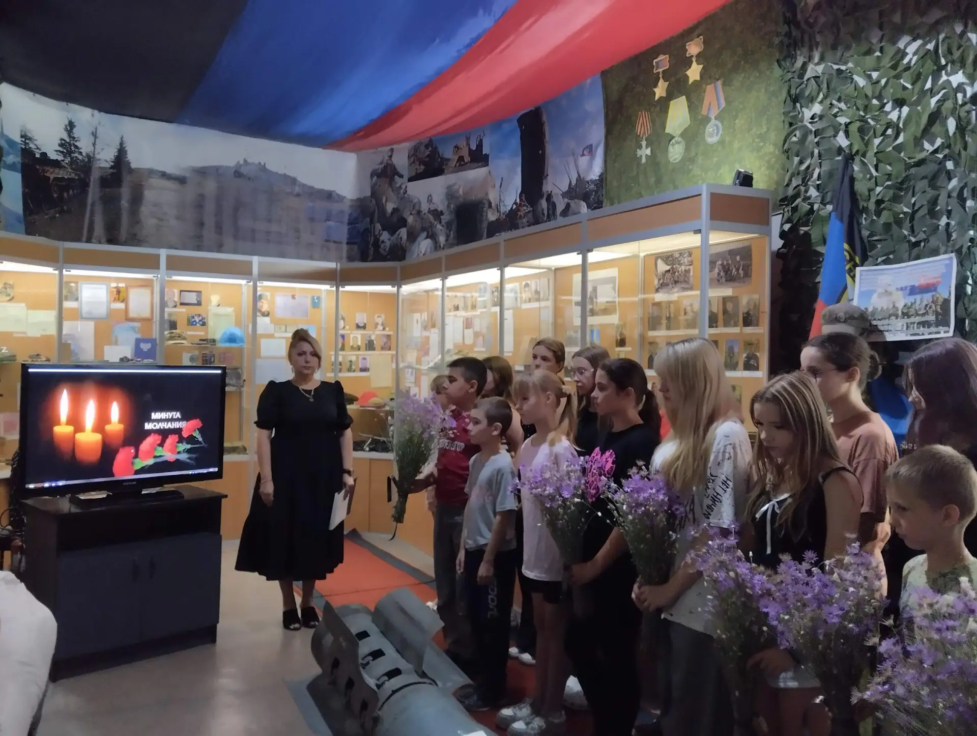 «Вспомним всех поименно»
 15 июля в МБУ «Снежнянский музей боевой славы» состоялся траурный час памя