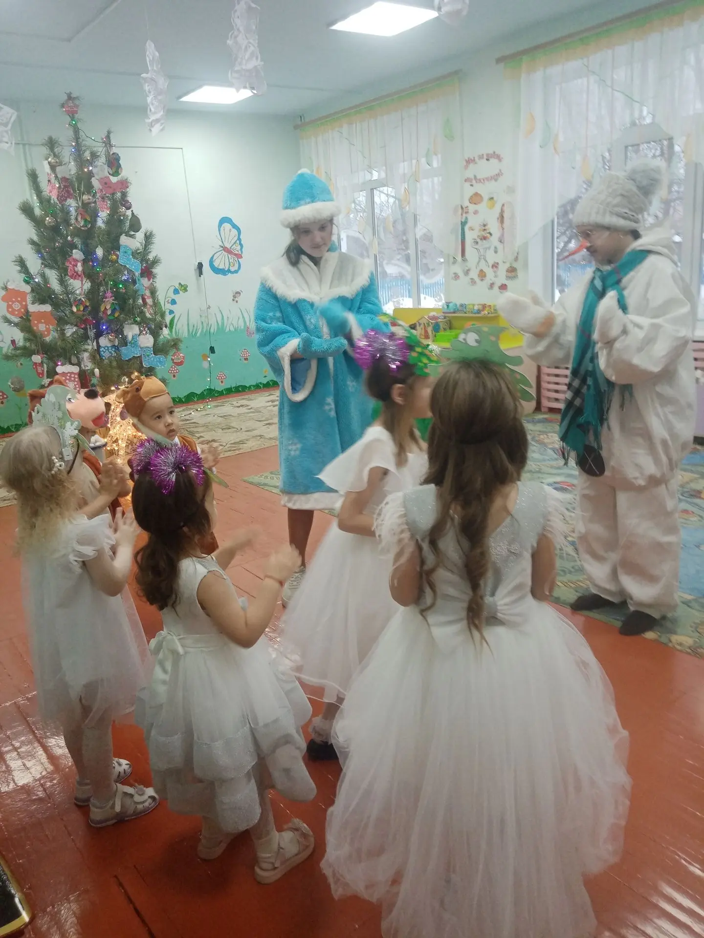 Новогодний праздник в нашем  детском саду прошел просто замечательно! Программа праздника была насыщ