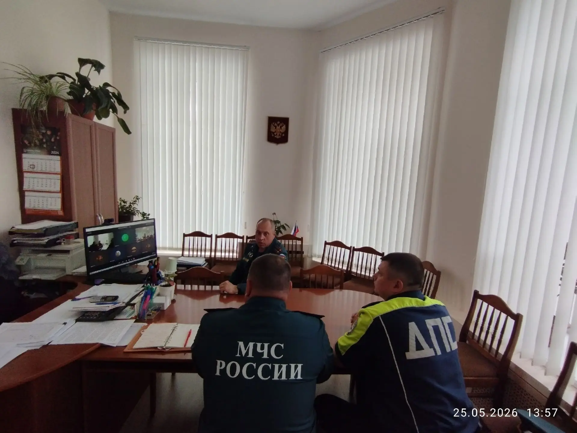 опасность или попали в беду.
4. Запомните наизусть экстренные номера и научитесь использовать их.
5.