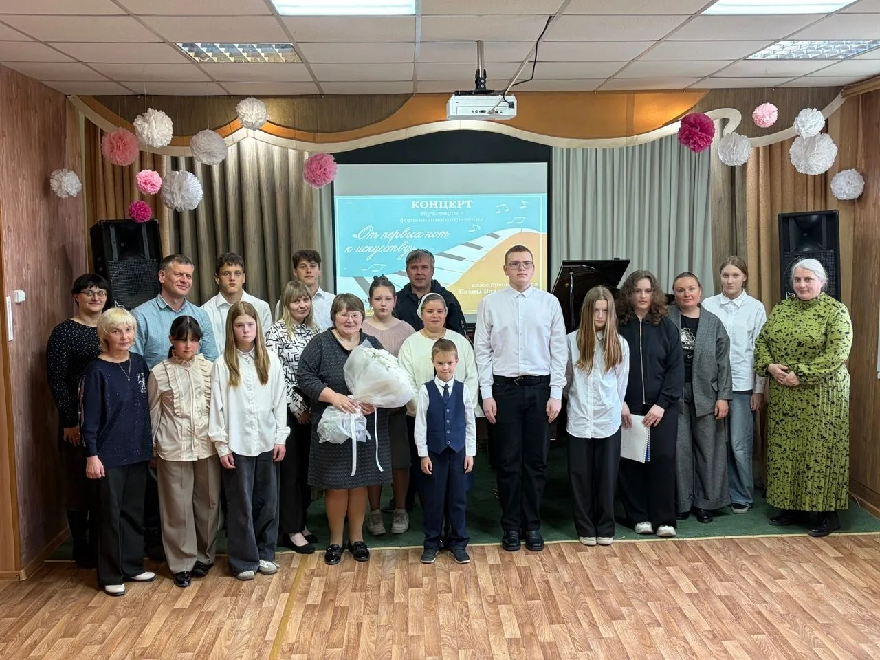🎹🎼В Тарской детской школе искусств прошёл отчётный концерт обучающихся фортепианного отделения кла