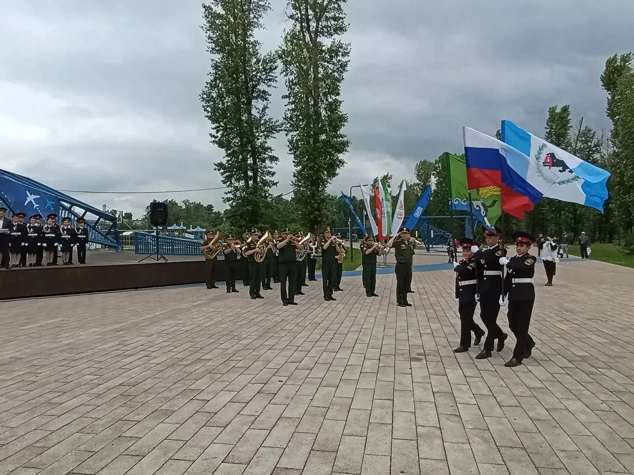 18 июня кадетские классы приняли участие в торжественном открытии турнира по боксу среди юношей. Тур