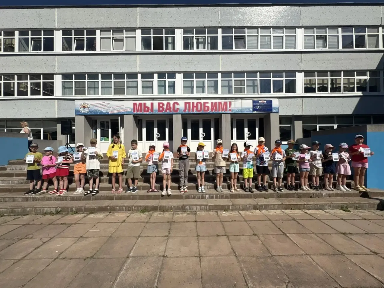 🔥 День индейца в «Алых парусах»🔥

Утро началось с весёлой зарядки — зарядились бодростью на целый 