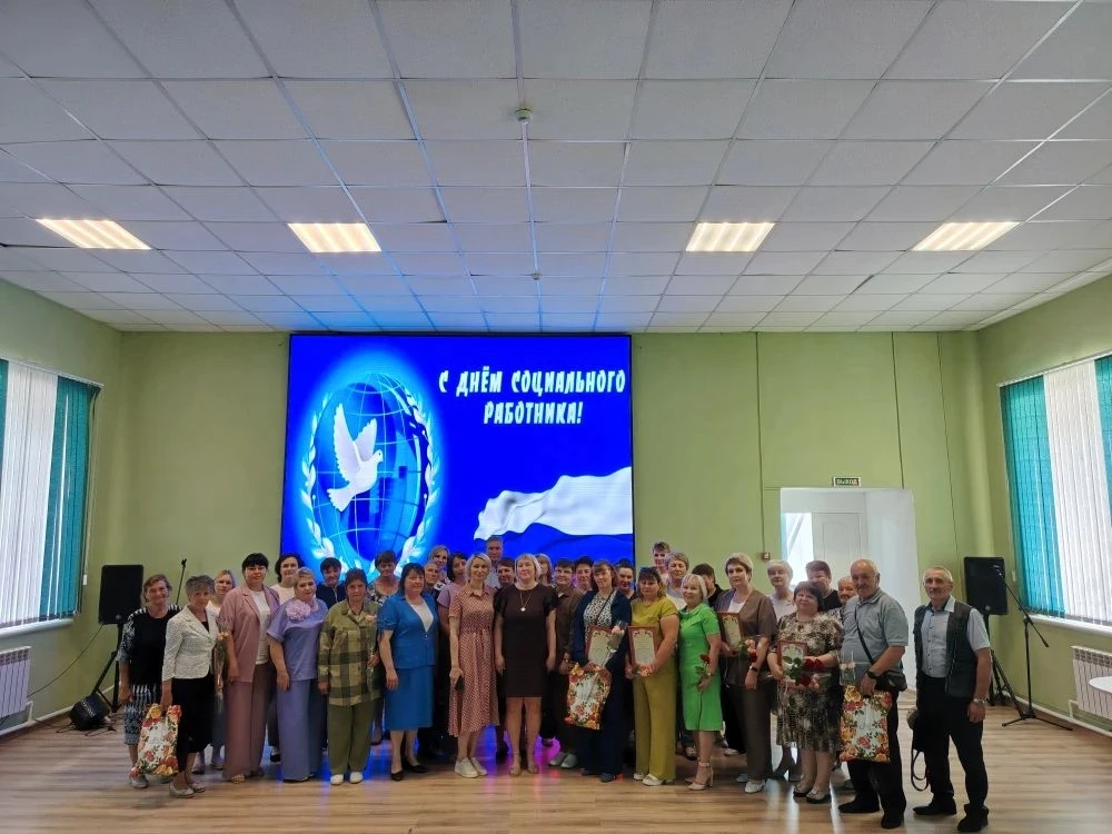 Сердца, полные добра: Праздничный концерт в честь Дня социального работника! 
В минувшую пятницу в р