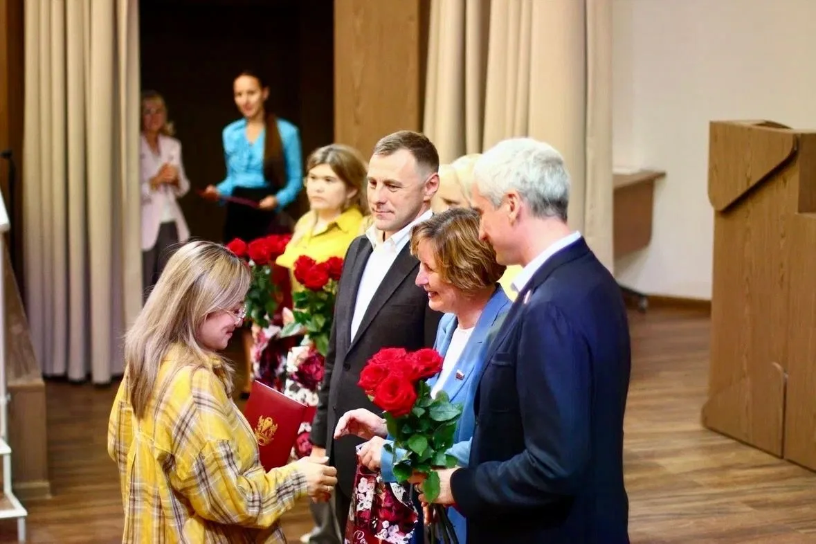Разворотнева Светлана Викторовна, Депутат Государственной Думы Российской Федерации, вместе с префек