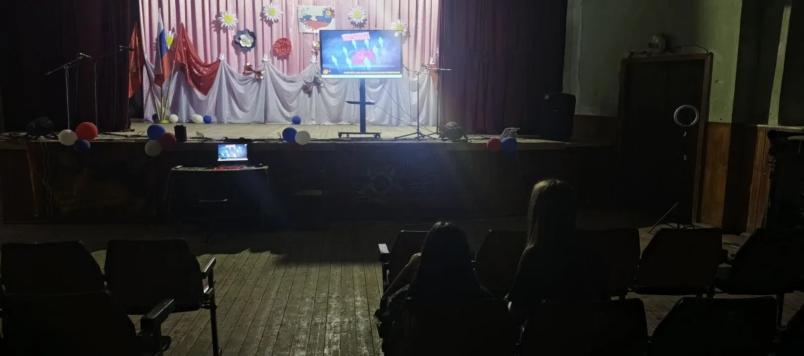Насыщенные будни в Домах культуры: учимся безопасности, здоровью и доброте

Безопасность прежде всег