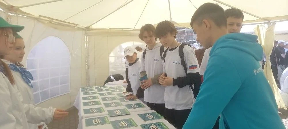 💧Сегодня ученики нашей школы приняли участие во всероссийской акции *«Вода России»*. 💧

Вместе с к