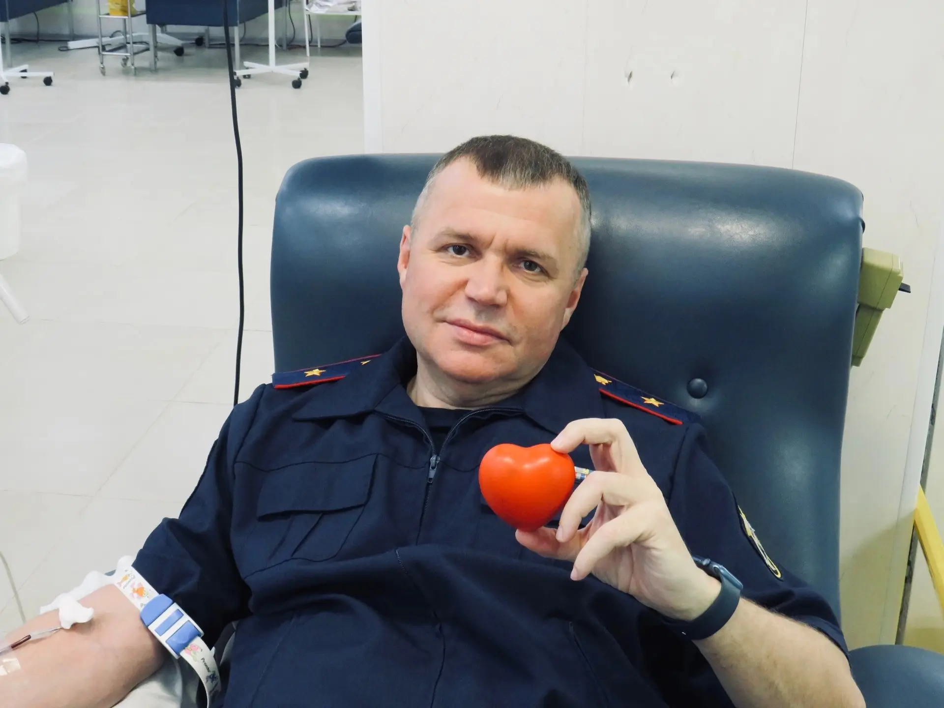 Поздравление руководителя следственного управления СКР по Смоленской области генерал-майора юстиции 