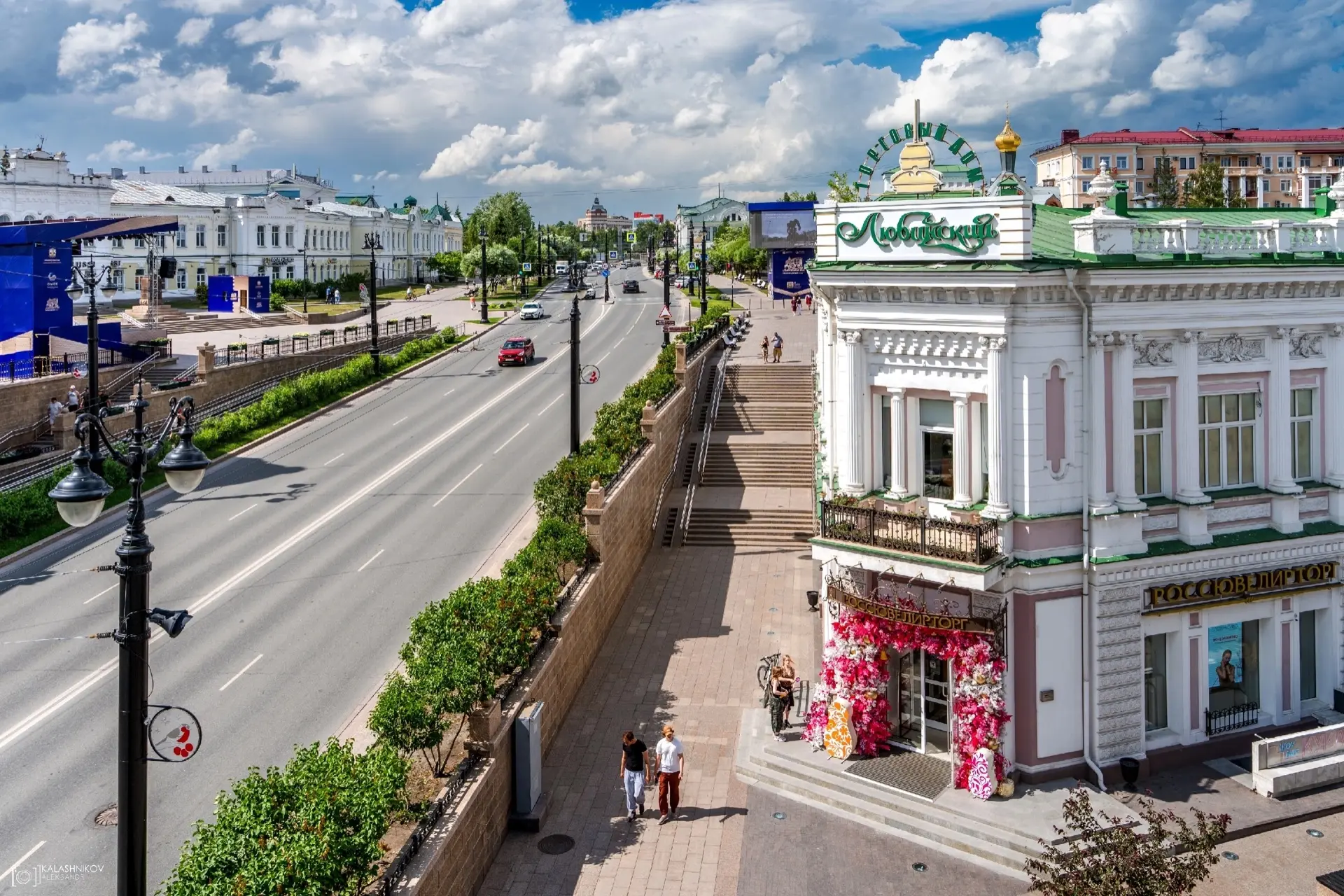 «Пешеходный Любинский» 13 июня ⬇️⬇️⬇️

✅ Главная сцена (ул. Музейная):
13.00 - вокально-хореографиче