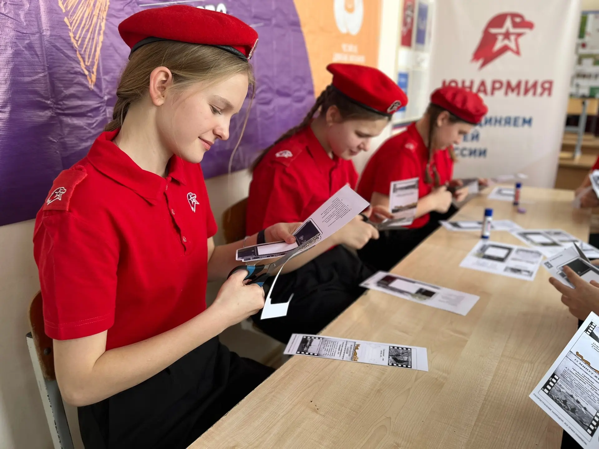 🕊️ Стенд в память о Сталинграде 🕊️

⭐️ 5 февраля 2026 года в городской школе №1 прошло мероприятие