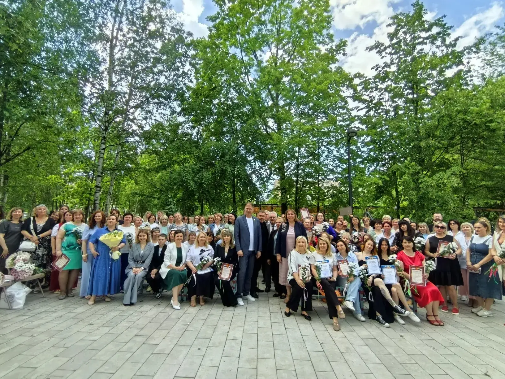 Сегодня Комплексный центр Красногвардейского района был наполнен атмосферой праздника и искренней пр