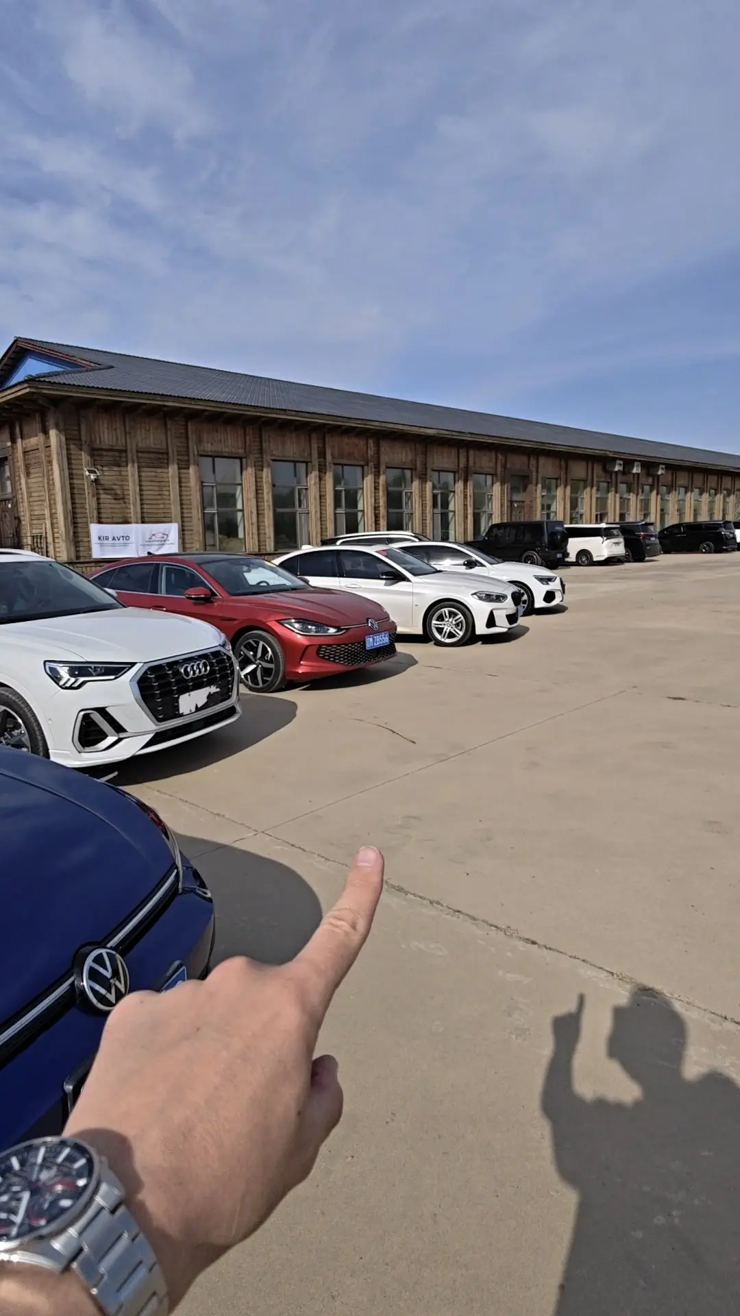Результаты на импровизированном, достаточно затычном треке:

BMW 120i робот 38,9 c (шины норм)
BMW 3
