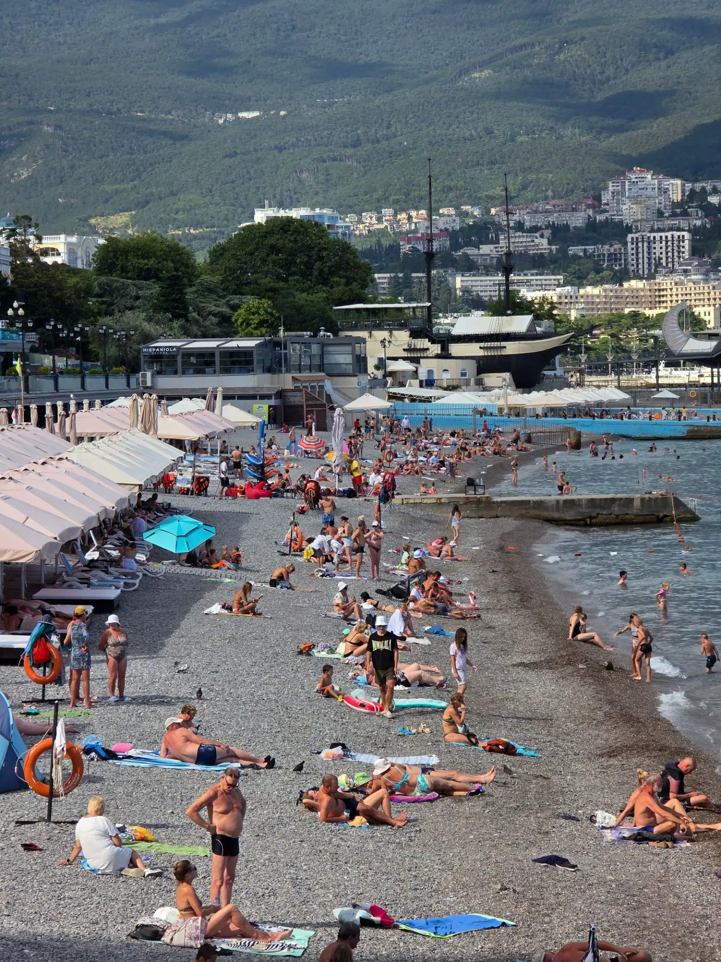 Июль подходит к концу. Ещё немного летних фотографий из города счастья 🌊