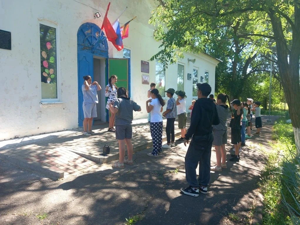 Сегодня, 16 июня, в нашем детском лагере "СОДРУЖЕСТВО" прошел насыщенный день, посвященный профессио