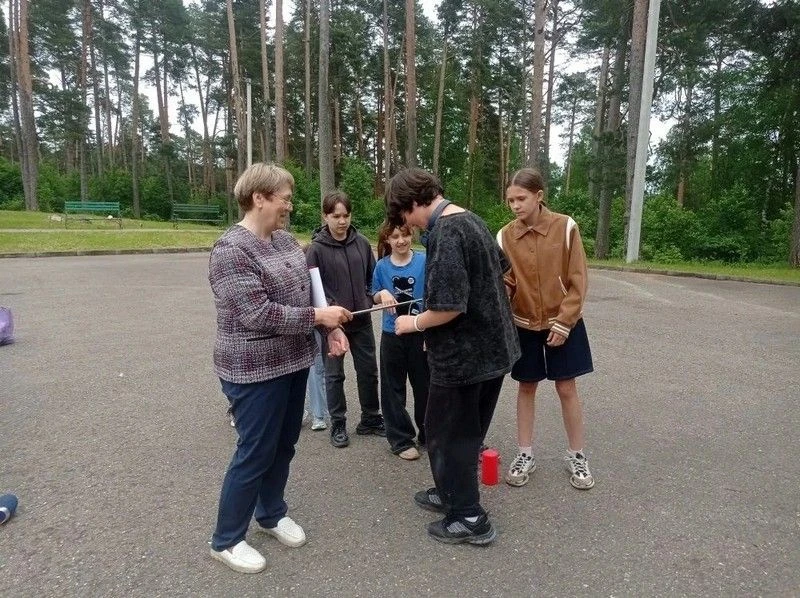 В рамках реализации программы дворового досуга "Выходи гулять!" специалисты ОГБУ Судиславский КЦСОН 
