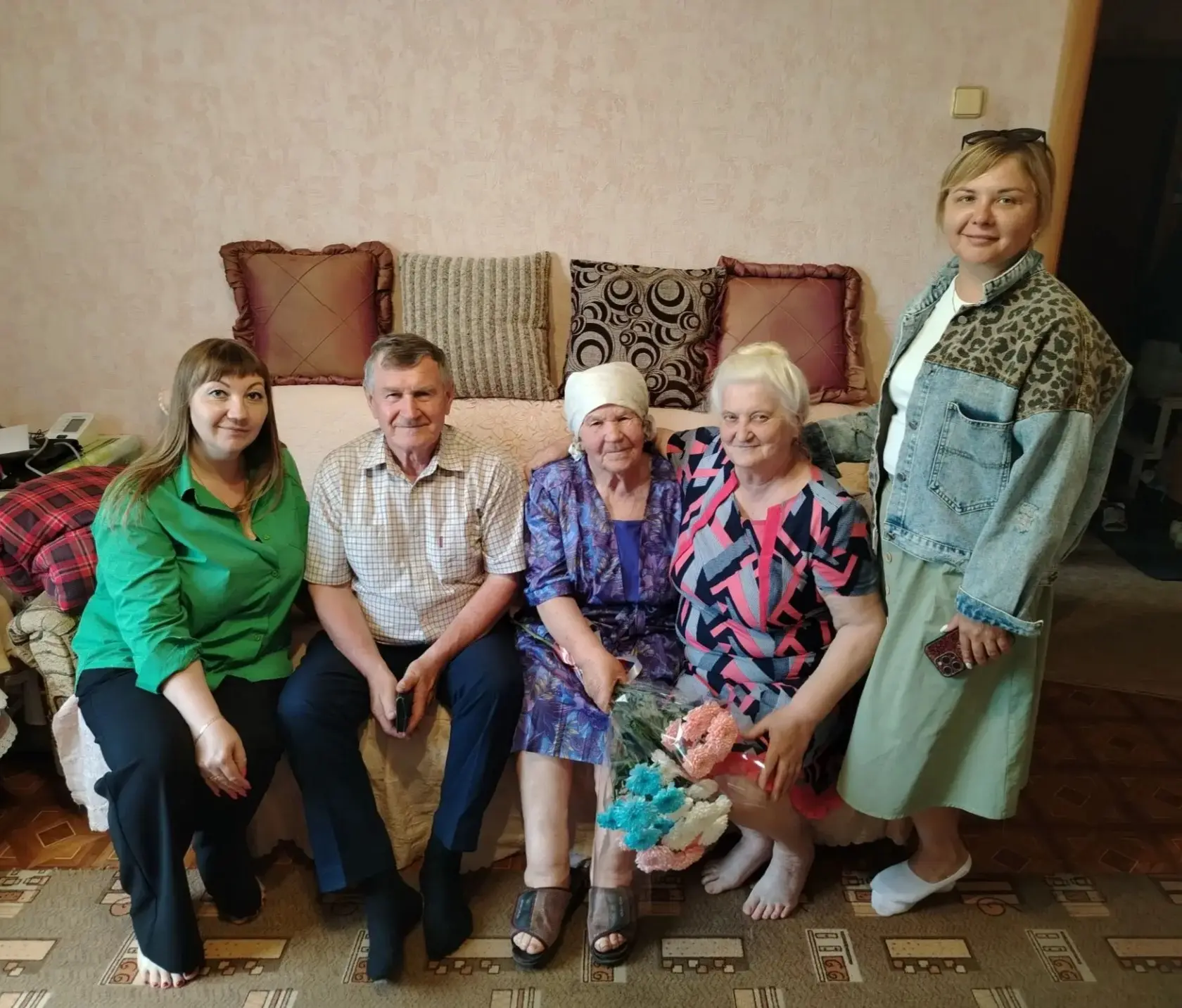 90 лет — целая эпоха, наполненная событиями, мудростью и теплом! 

🌷Сегодня состоялось торжественно