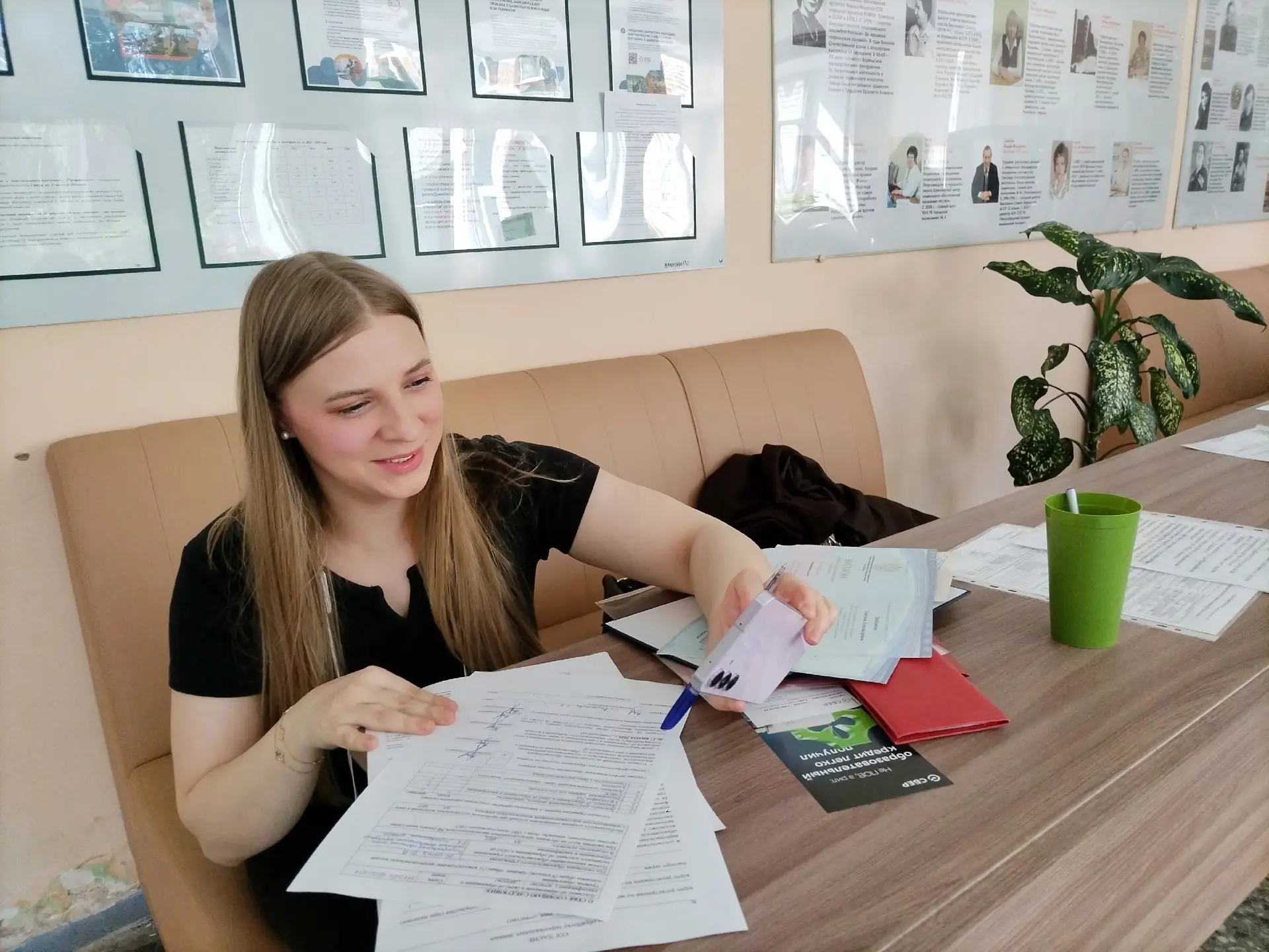 🤗В Петрозаводском базовом медицинском колледже идёт приёмная кампания.

За первый же день работы в 